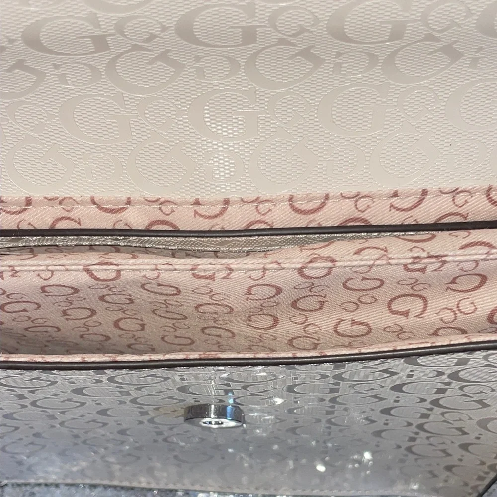 GUESS elegant Cream Handbag